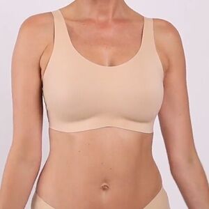 Knix Revolution Adjustable Pullover Bra in Sand